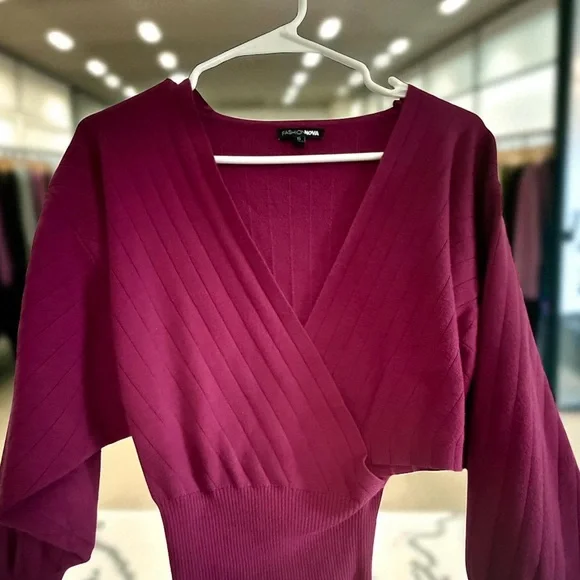 Fashion Nova elegant wine-colored women's sweater, size XS, made of viscose - Picture 6 of 11